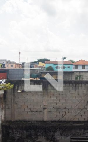 Casa para alugar com 100m², 2 quartos e 2 vagas Casa para alugar com 100m², 2 quartos e 2 vagasVista da Sala