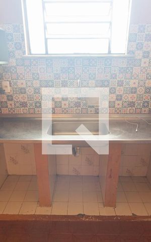 Casa para alugar com 100m², 2 quartos e 2 vagas Casa para alugar com 100m², 2 quartos e 2 vagasDetalhe da Cozinha