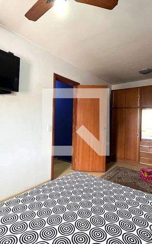 Casa à venda com 81m², 2 quartos e 2 vagas Casa à venda com 81m², 2 quartos e 2 vagasSuite 1