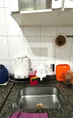 Casa à venda com 81m², 2 quartos e 2 vagas Casa à venda com 81m², 2 quartos e 2 vagasCozinha