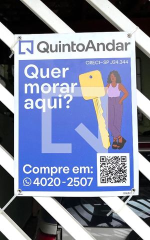 Casa à venda com 81m², 2 quartos e 2 vagas Casa à venda com 81m², 2 quartos e 2 vagasPlaquinha