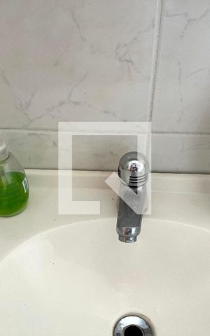 Casa à venda com 81m², 2 quartos e 2 vagas Casa à venda com 81m², 2 quartos e 2 vagasBanheiro da Suíte 2