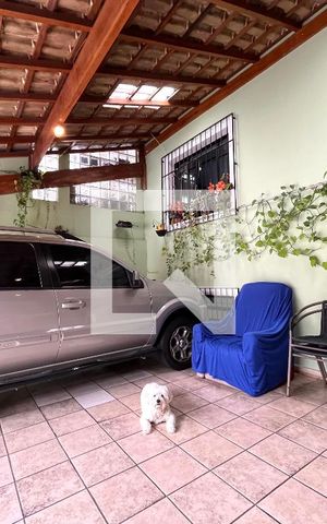 Casa à venda com 81m², 2 quartos e 2 vagas Casa à venda com 81m², 2 quartos e 2 vagasGaragem