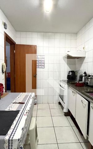 Casa à venda com 81m², 2 quartos e 2 vagas Casa à venda com 81m², 2 quartos e 2 vagasCozinha