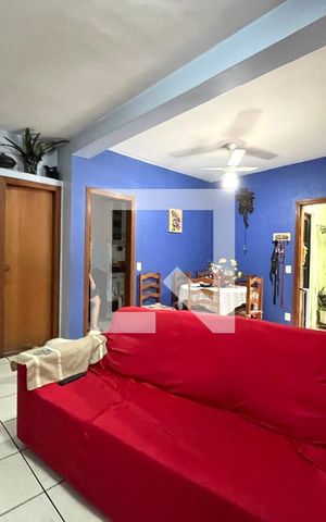 Casa à venda com 81m², 2 quartos e 2 vagas Casa à venda com 81m², 2 quartos e 2 vagasSala