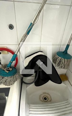 Casa à venda com 81m², 2 quartos e 2 vagas Casa à venda com 81m², 2 quartos e 2 vagasÁrea de Serviço