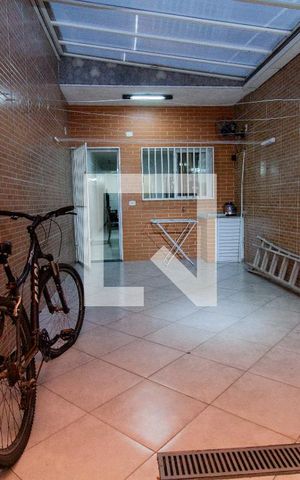 Casa à venda com 173m², 3 quartos e 2 vagas Casa à venda com 173m², 3 quartos e 2 vagasQuintal