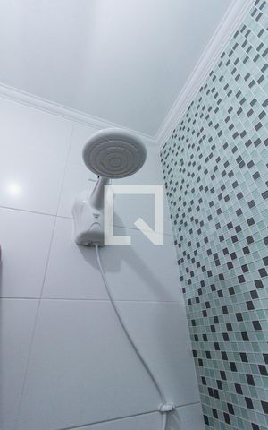 Casa à venda com 173m², 3 quartos e 2 vagas Casa à venda com 173m², 3 quartos e 2 vagasBanheiro 2