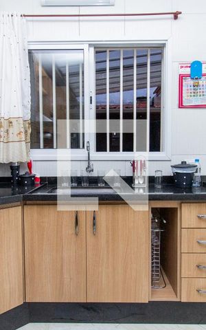 Casa à venda com 173m², 3 quartos e 2 vagas Casa à venda com 173m², 3 quartos e 2 vagasCozinha