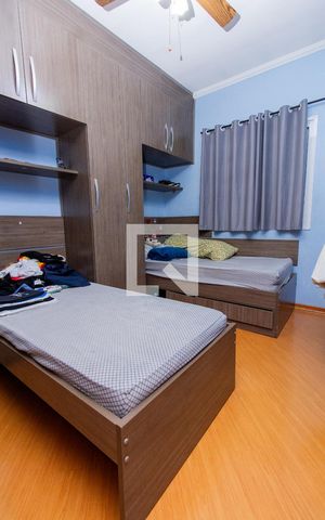 Casa à venda com 173m², 3 quartos e 2 vagas Casa à venda com 173m², 3 quartos e 2 vagasQuarto 2