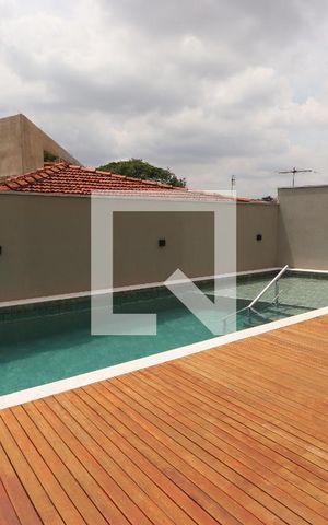 Apartamento à venda com 42m², 2 quartos e sem vagaÁrea comum - Piscina