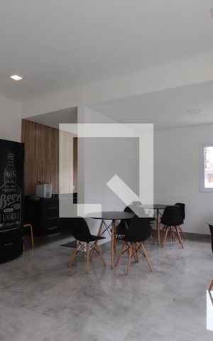 Apartamento à venda com 42m², 2 quartos e sem vagaÁrea comum - Salão de festas