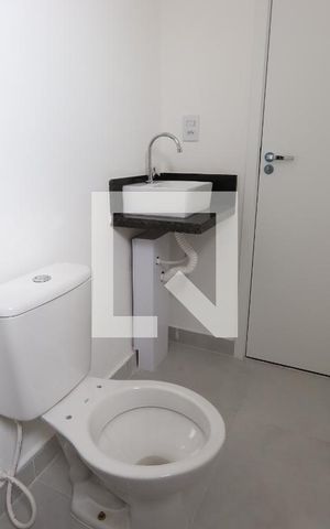 Apartamento à venda com 42m², 2 quartos e sem vagaBanheiro