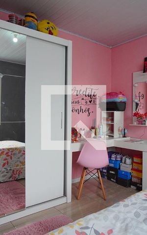 Casa à venda com 170m², 4 quartos e 2 vagasQuarto 4 - Segundo Andar