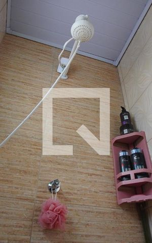 Casa à venda com 170m², 4 quartos e 2 vagasBanheiro da Suíte - Segundo Andar