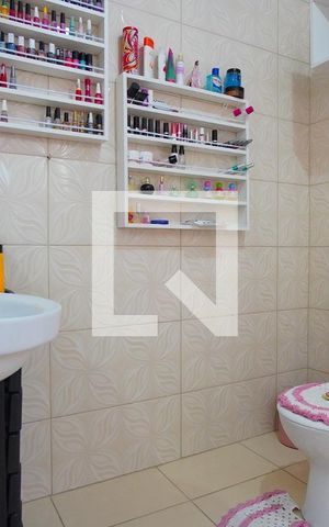 Casa à venda com 170m², 4 quartos e 2 vagasBanheiro da Suíte - Segundo Andar