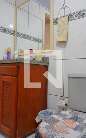 Casa à venda com 170m², 4 quartos e 2 vagasBanheiro Corredor