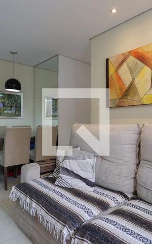 Apartamento à venda com 47m², 2 quartos e 1 vaga Apartamento à venda com 47m², 2 quartos e 1 vagaSala