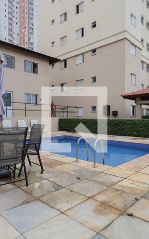 Apartamento à venda com 47m², 2 quartos e 1 vaga Apartamento à venda com 47m², 2 quartos e 1 vagaÁrea comum - Piscina