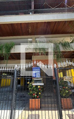 Apartamento à venda com 300m², 3 quartos e 1 vagaFachada + plaquinha