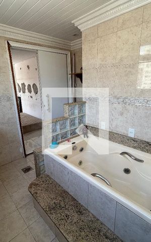 Apartamento à venda com 300m², 3 quartos e 1 vagaBanheiro da Suíte