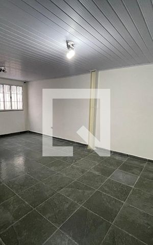 Casa à venda com 700m², 8 quartos e 2 vagas Casa à venda com 700m², 8 quartos e 2 vagasSala 2
