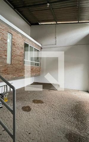 Casa à venda com 700m², 8 quartos e 2 vagas Casa à venda com 700m², 8 quartos e 2 vagasGaragem