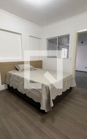 Casa à venda com 700m², 8 quartos e 2 vagas Casa à venda com 700m², 8 quartos e 2 vagasQuarto 2