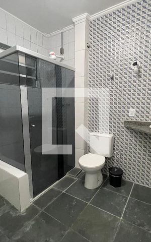 Casa à venda com 700m², 8 quartos e 2 vagas Casa à venda com 700m², 8 quartos e 2 vagasBanheiro 3