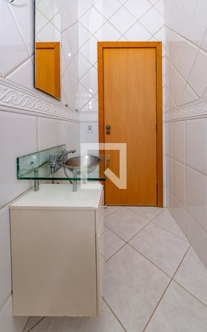 Casa à venda com 330m², 6 quartos e 3 vagasBanheiro Social