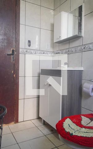 Casa à venda com 140m², 3 quartos e 2 vagas Casa à venda com 140m², 3 quartos e 2 vagasBanheiro