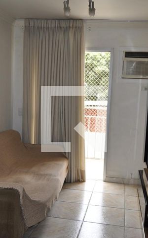 Apartamento à venda com 75m², 2 quartos e 1 vagaSala
