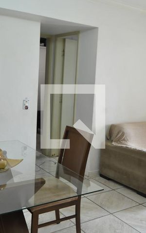 Apartamento à venda com 75m², 2 quartos e 1 vagaSala