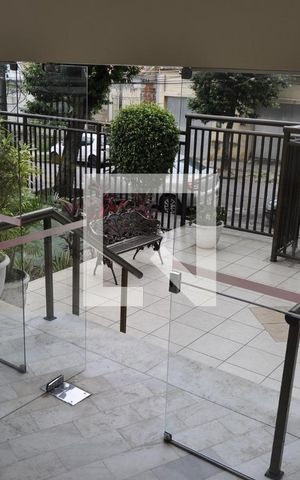 Apartamento à venda com 75m², 2 quartos e 1 vagaÁrea comum