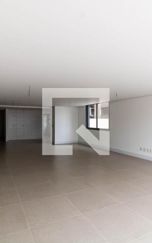 Apartamento à venda com 601m², 4 quartos e 2 vagas Apartamento à venda com 601m², 4 quartos e 2 vagasSala