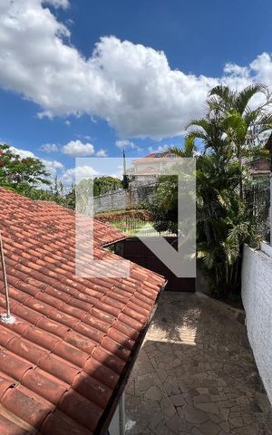 Casa para alugar com 350m², 3 quartos e 6 vagas Casa para alugar com 350m², 3 quartos e 6 vagasÁrea comum