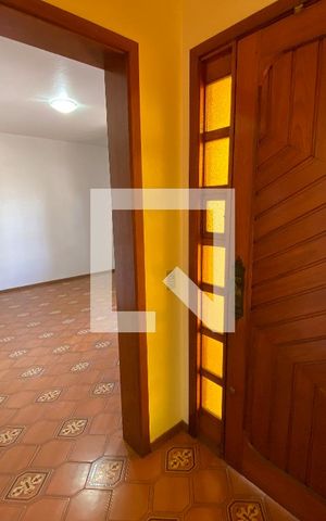 Casa para alugar com 350m², 3 quartos e 6 vagas Casa para alugar com 350m², 3 quartos e 6 vagasHall de entrada