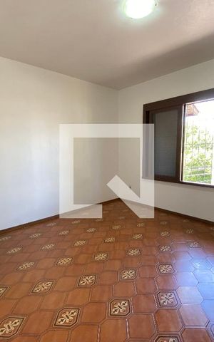 Casa para alugar com 350m², 3 quartos e 6 vagas Casa para alugar com 350m², 3 quartos e 6 vagasSala