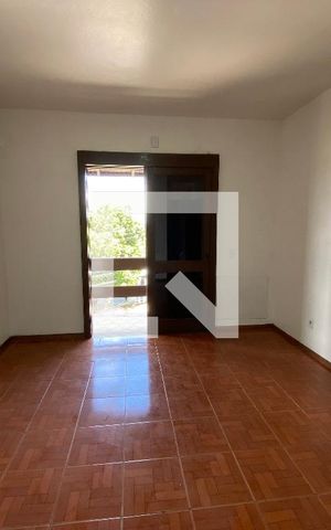 Casa para alugar com 350m², 3 quartos e 6 vagas Casa para alugar com 350m², 3 quartos e 6 vagasSuite