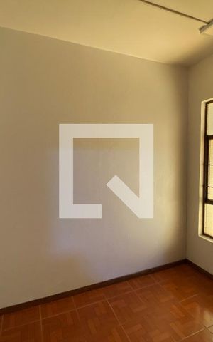 Casa para alugar com 350m², 3 quartos e 6 vagas Casa para alugar com 350m², 3 quartos e 6 vagasCloset da suíte