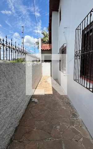 Casa para alugar com 350m², 3 quartos e 6 vagas Casa para alugar com 350m², 3 quartos e 6 vagasÁrea comum