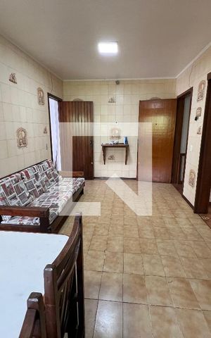 Casa para alugar com 350m², 3 quartos e 6 vagas Casa para alugar com 350m², 3 quartos e 6 vagasCozinha