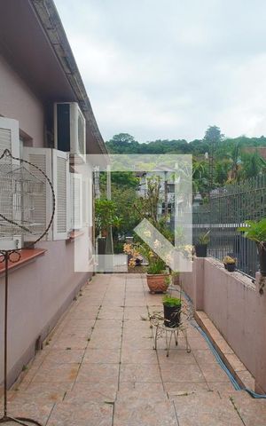 Casa à venda com 286m², 4 quartos e 2 vagas Casa à venda com 286m², 4 quartos e 2 vagasVista da Suíte
