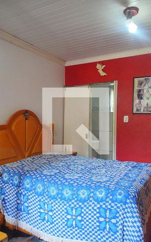 Casa à venda com 286m², 4 quartos e 2 vagas Casa à venda com 286m², 4 quartos e 2 vagassuite