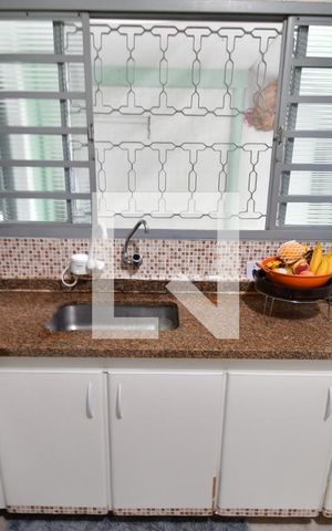 Casa à venda com 360m², 7 quartos e 4 vagasEdicula