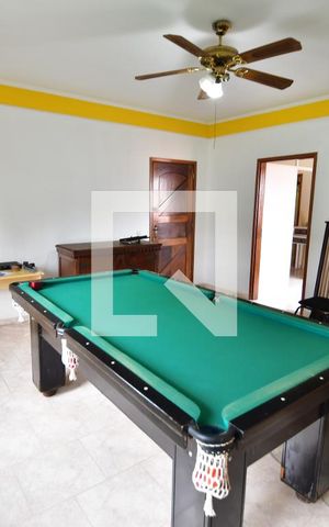 Casa à venda com 360m², 7 quartos e 4 vagasSala