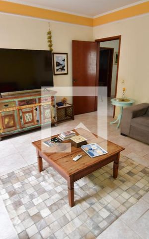Casa à venda com 360m², 7 quartos e 4 vagasEdicula