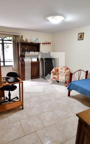 Casa à venda com 360m², 7 quartos e 4 vagasEdicula
