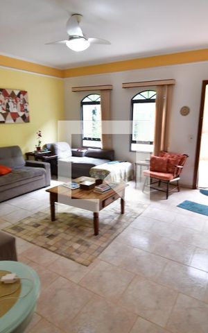 Casa à venda com 360m², 7 quartos e 4 vagasEdicula