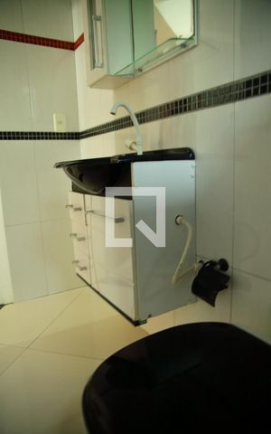 Casa à venda com 166m², 3 quartos e 4 vagasBanheiro Suíte 1
